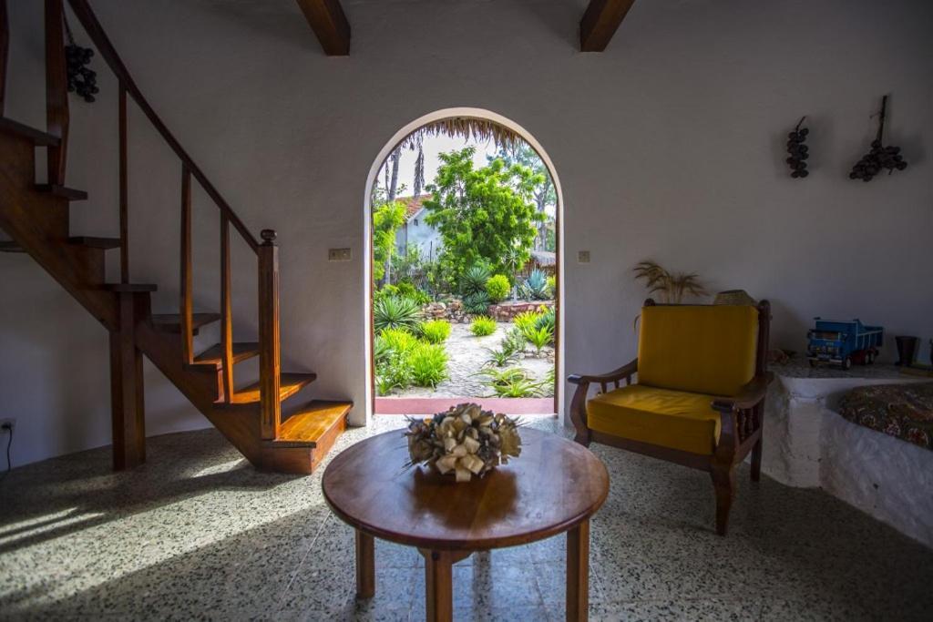 Chez Maggie Hotel & Restaurant موروندافا المظهر الخارجي الصورة